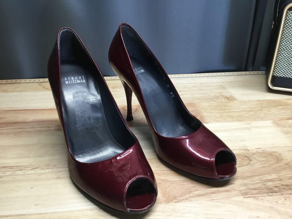 Stuart Weitzman Women's 8.5 Burgundy Patent Leather Slip-On Peep Toe Heels Pumps